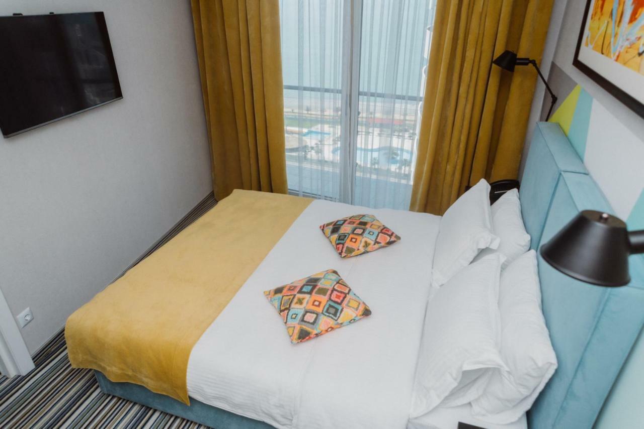 Aparthotel Tangerine Batumi Exteriör bild