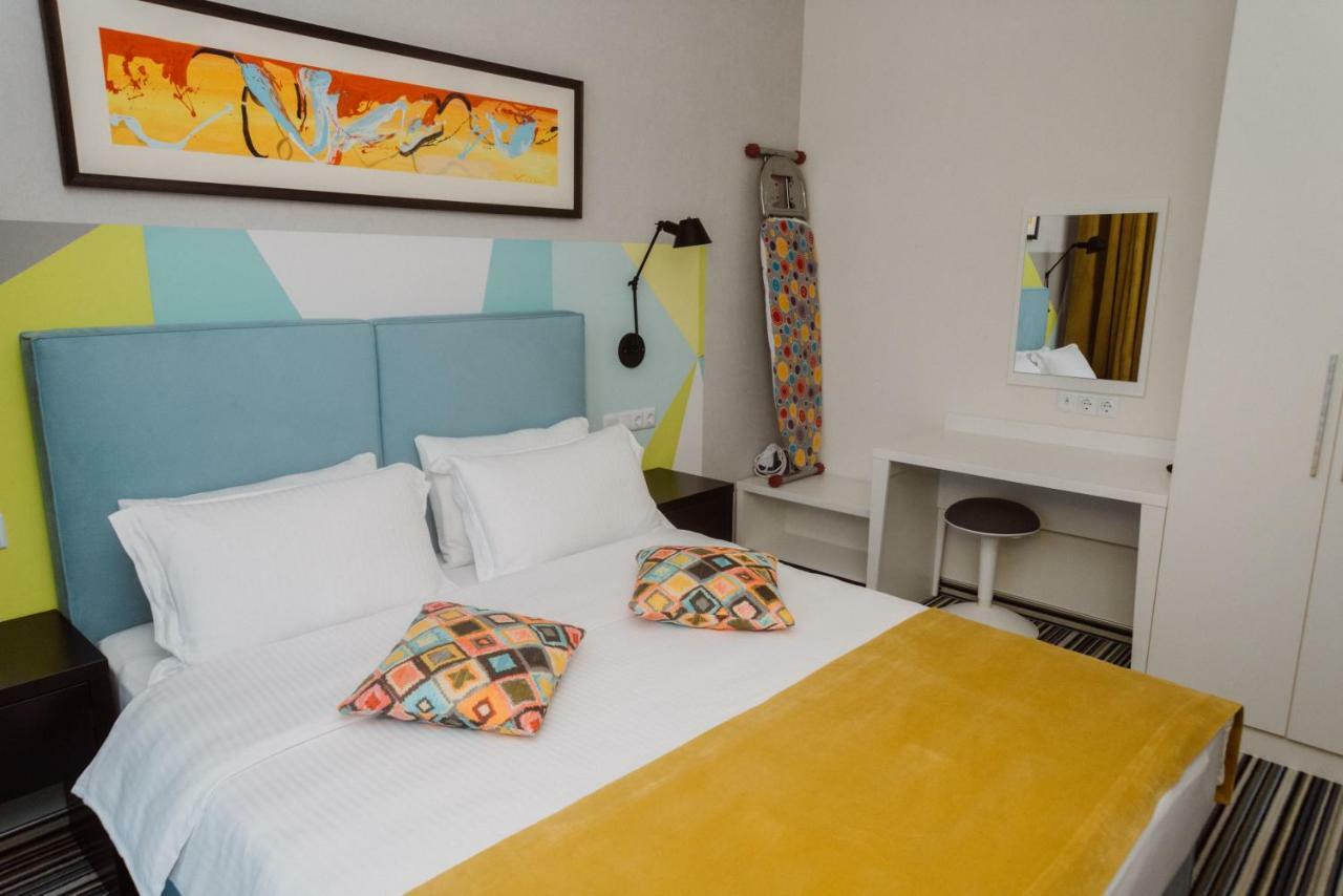 Aparthotel Tangerine Batumi Exteriör bild