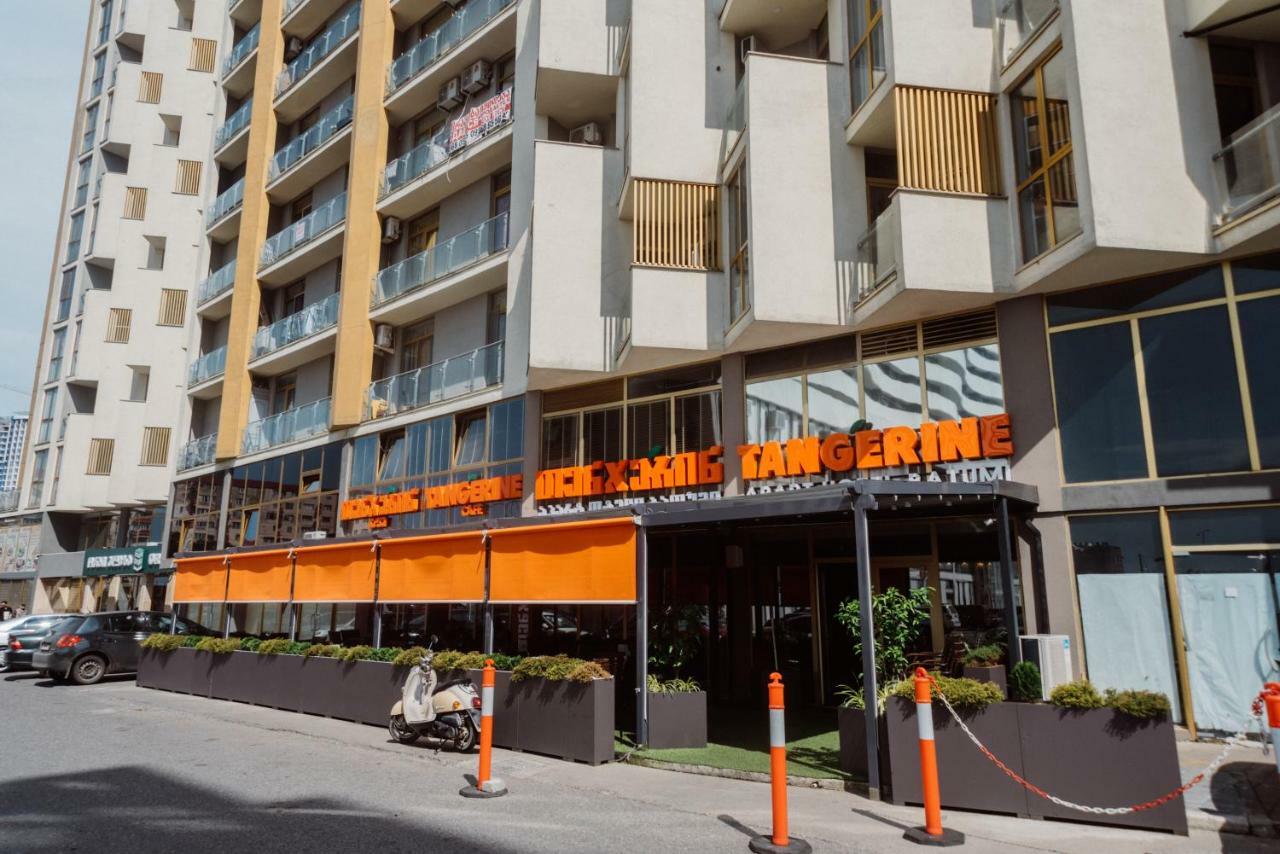 Aparthotel Tangerine Batumi Exteriör bild